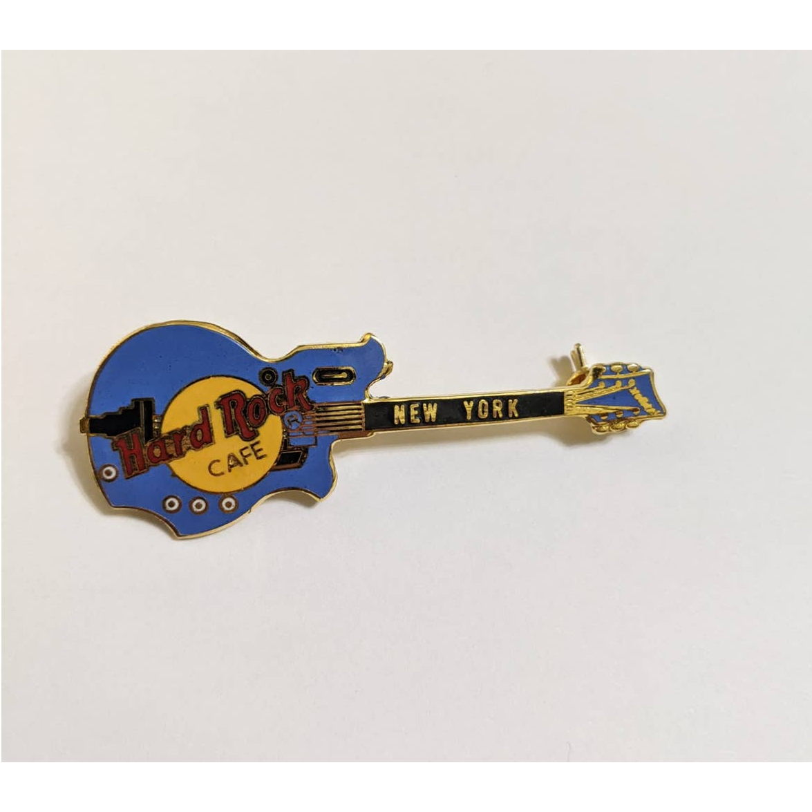 320 1990s Hard Rock Cafe Yellow Blue Guitar Pin Brooch New York 8$